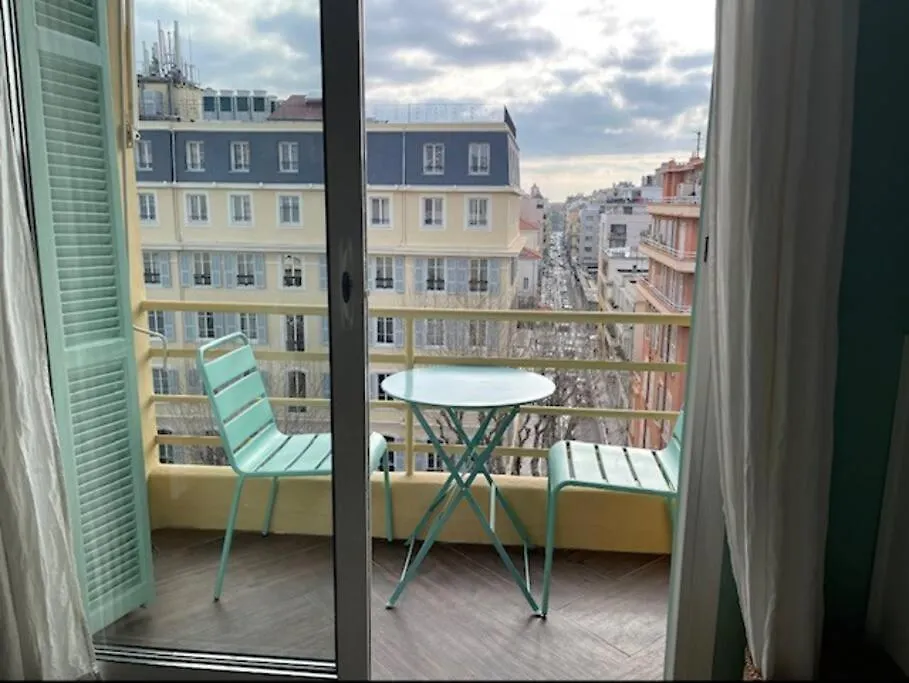 Apartment Happy Home Nice